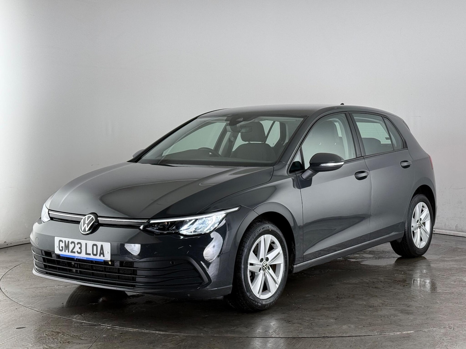 Used Volkswagen Golf 2023 for sale - 77246075: Photo 2