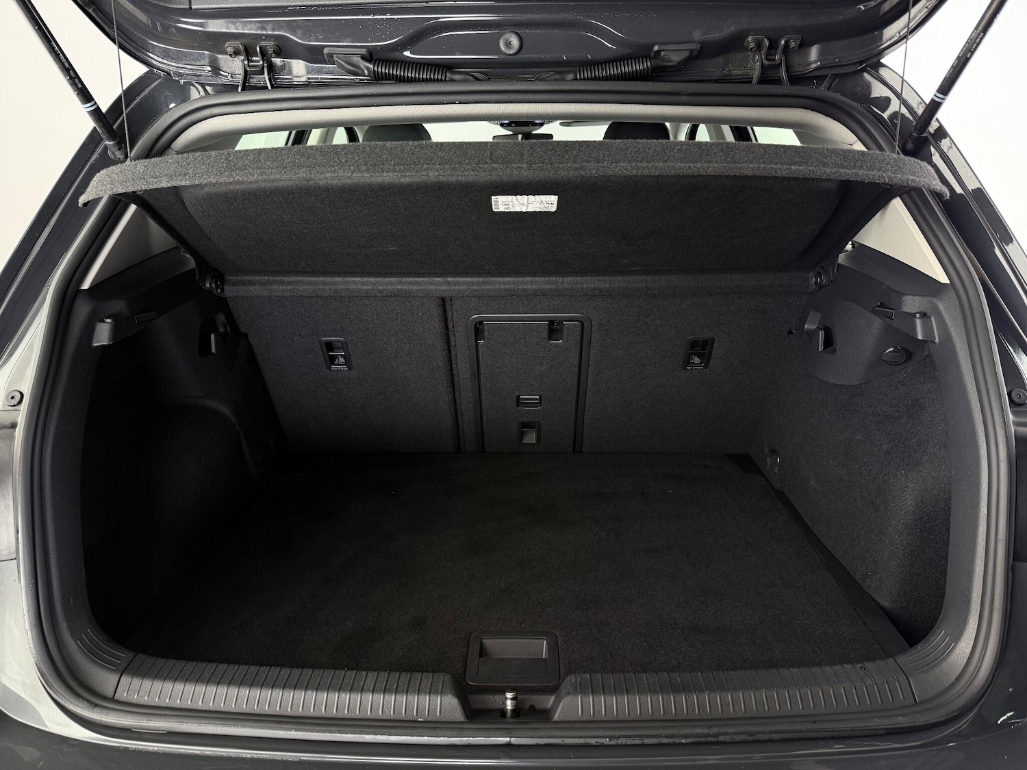 Used Volkswagen Golf 2023 for sale - 77246075: Photo 9