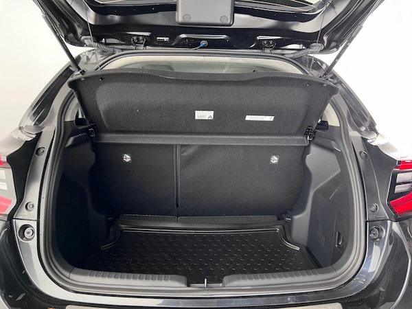 Used Toyota Yaris 2023 for sale - 75727519: Photo 12