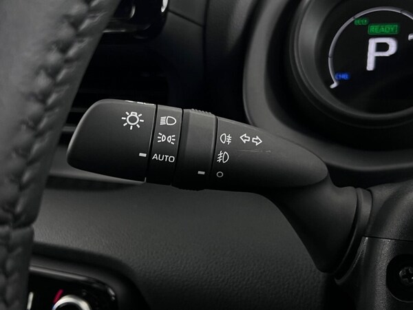 Used Toyota Yaris 2023 for sale - 75727519: Photo 25