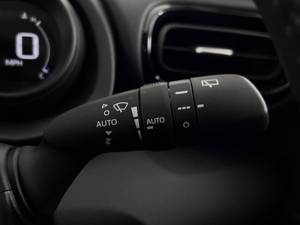 Used Toyota Yaris 2023 for sale - 75727519: Photo 26