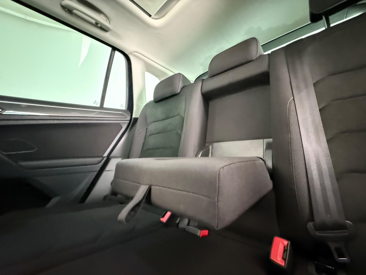 Used Volkswagen Tiguan 2019 for sale - 76468609: Photo 17