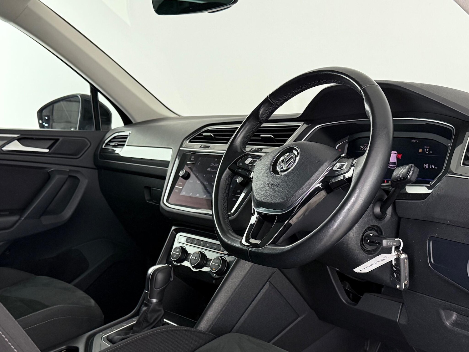 Used Volkswagen Tiguan 2019 for sale - 76468609: Photo 23