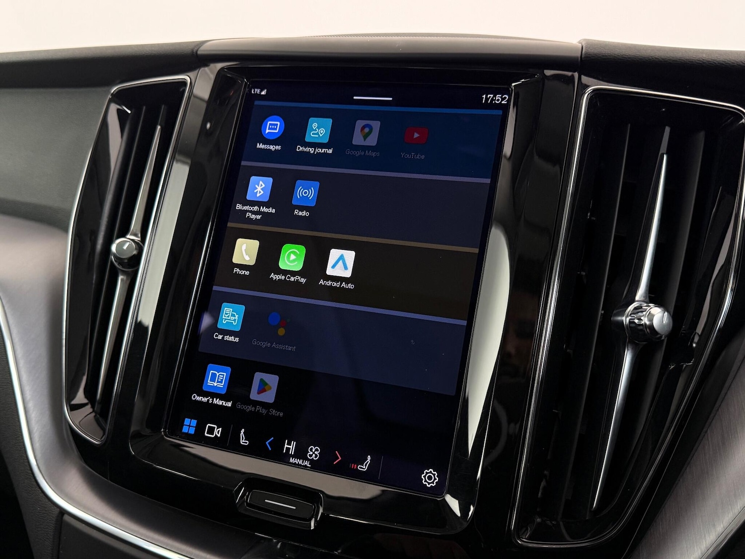 Used Volvo XC60 2021 for sale - 76484386: Photo 32