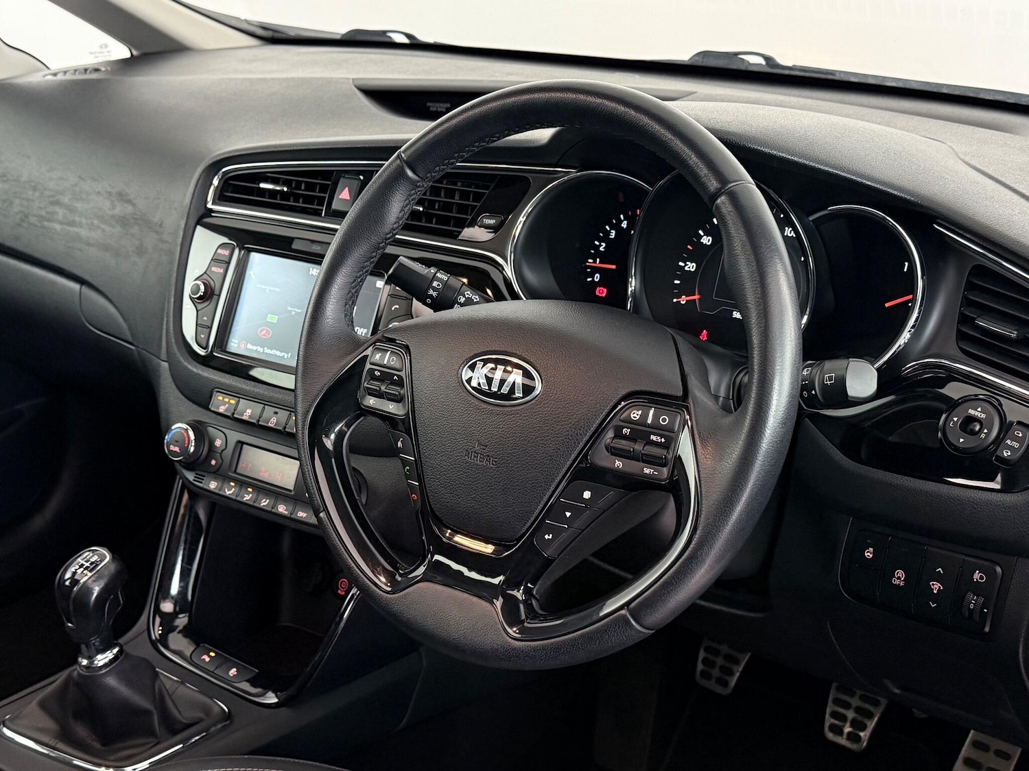 Used Kia Ceed 2017 for sale - 76468553: Photo 29