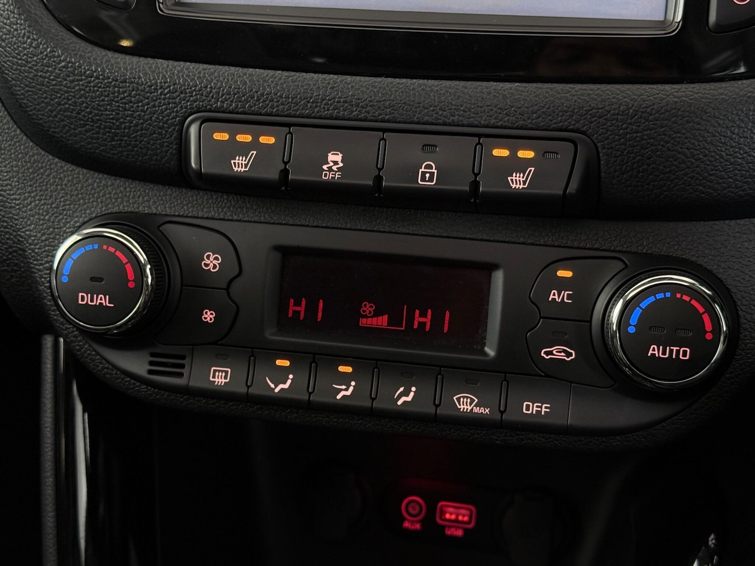 Used Kia Ceed 2017 for sale - 76468553: Photo 40