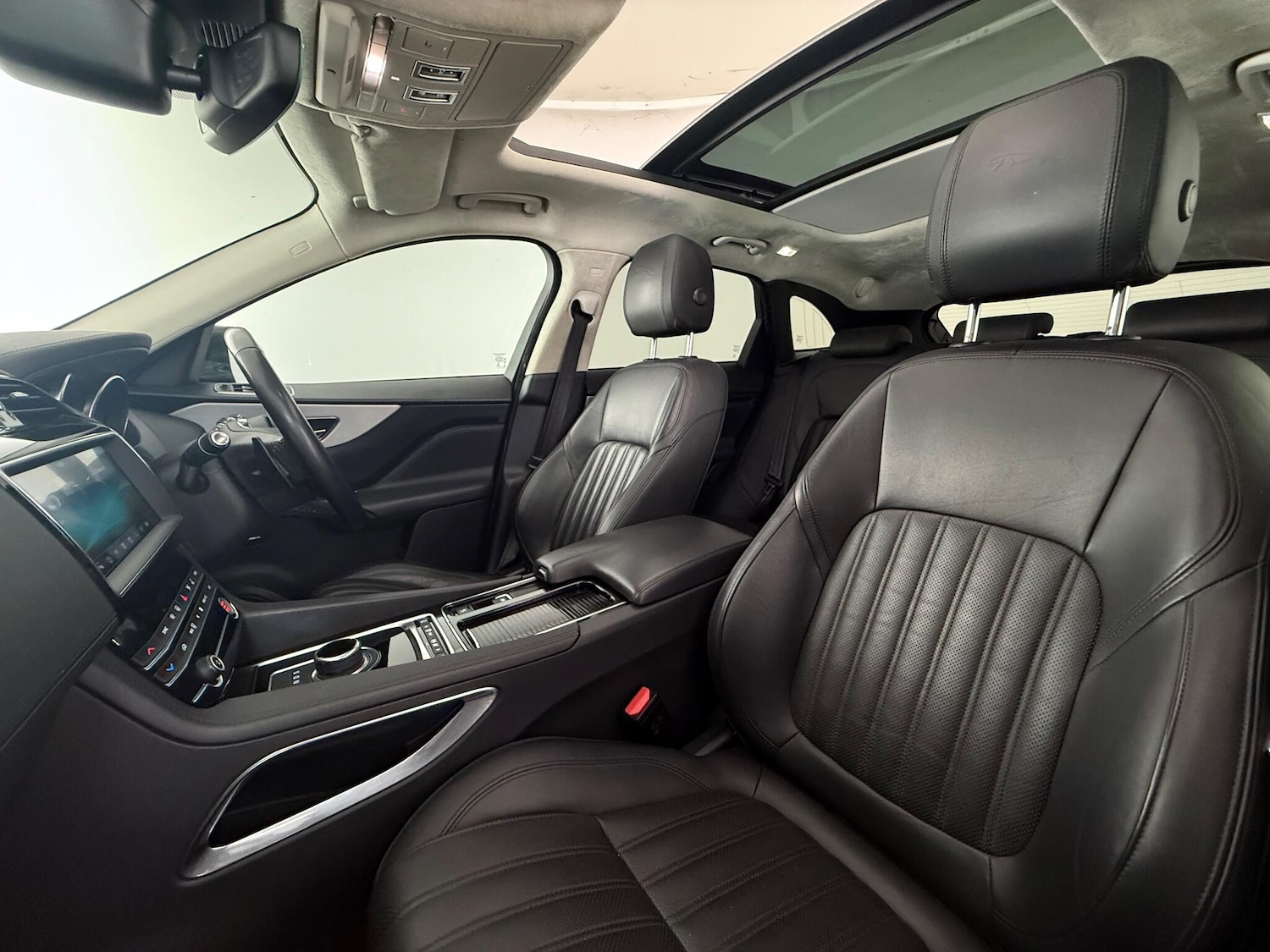 Used Jaguar F-Pace 2019 for sale - 76936567: Photo 20