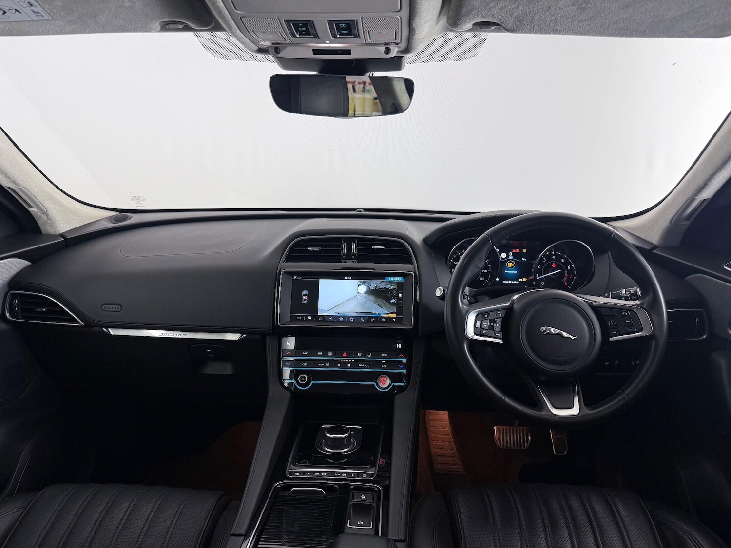 Used Jaguar F-Pace 2019 for sale - 76936567: Photo 22