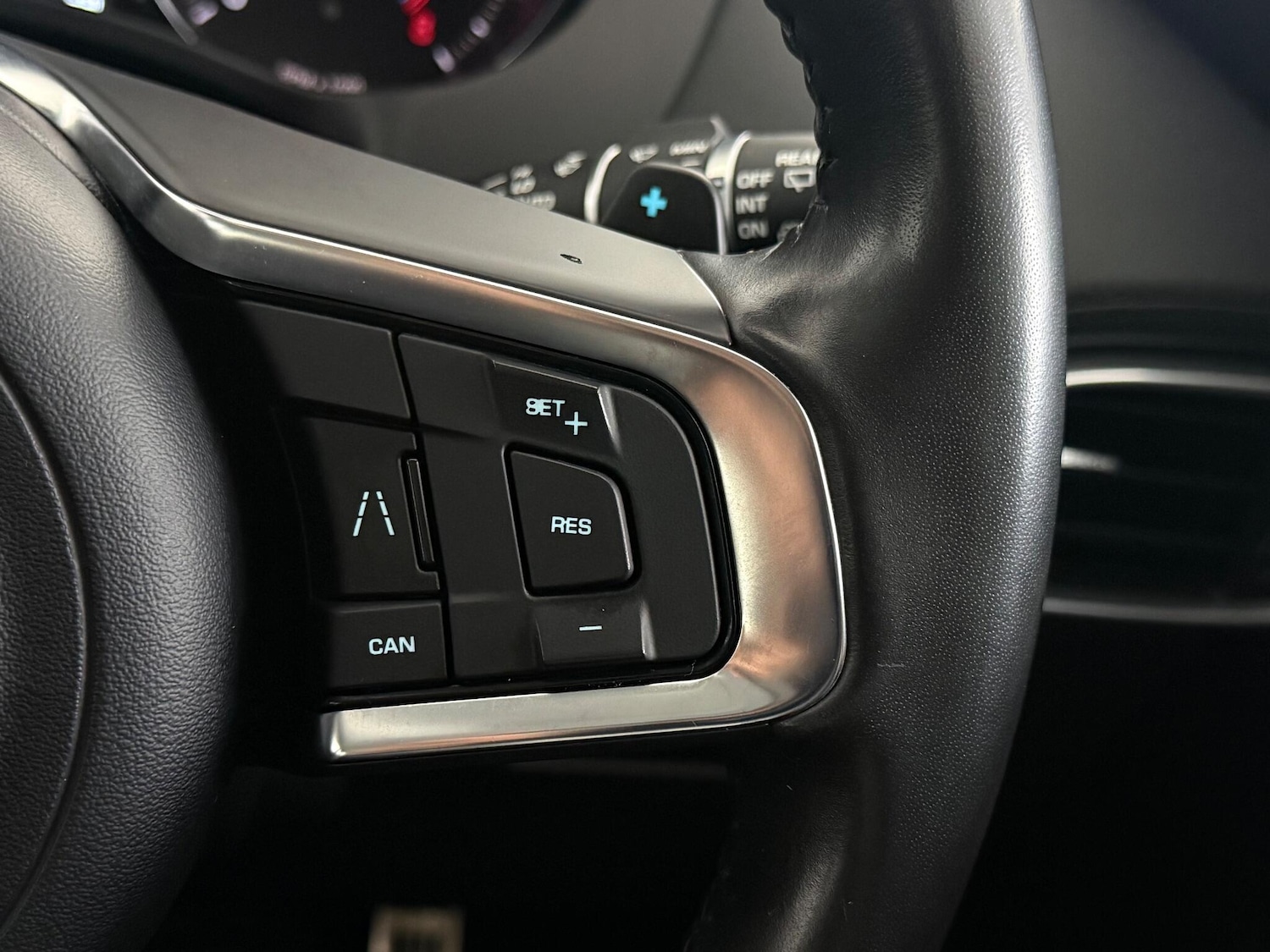 Used Jaguar F-Pace 2019 for sale - 76936567: Photo 27