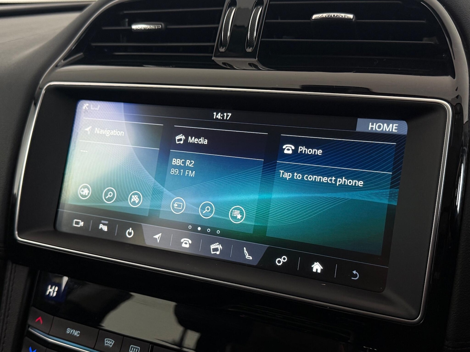 Used Jaguar F-Pace 2019 for sale - 76936567: Photo 32