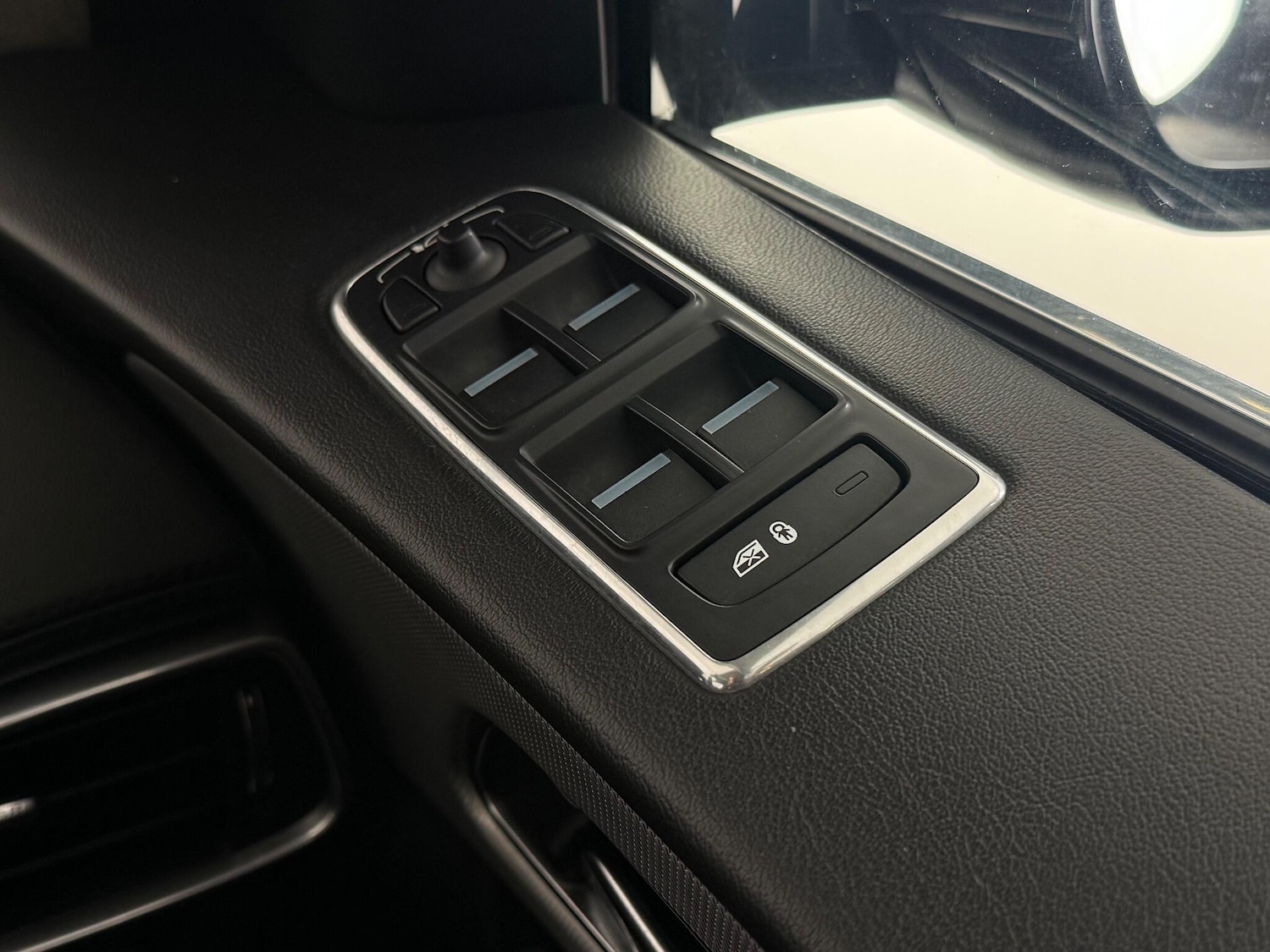 Used Jaguar F-Pace 2019 for sale - 76936567: Photo 33