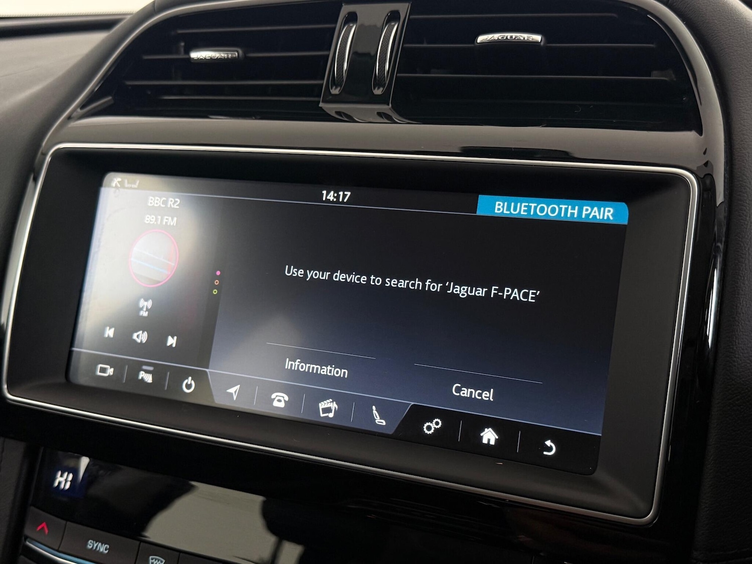 Used Jaguar F-Pace 2019 for sale - 76936567: Photo 36