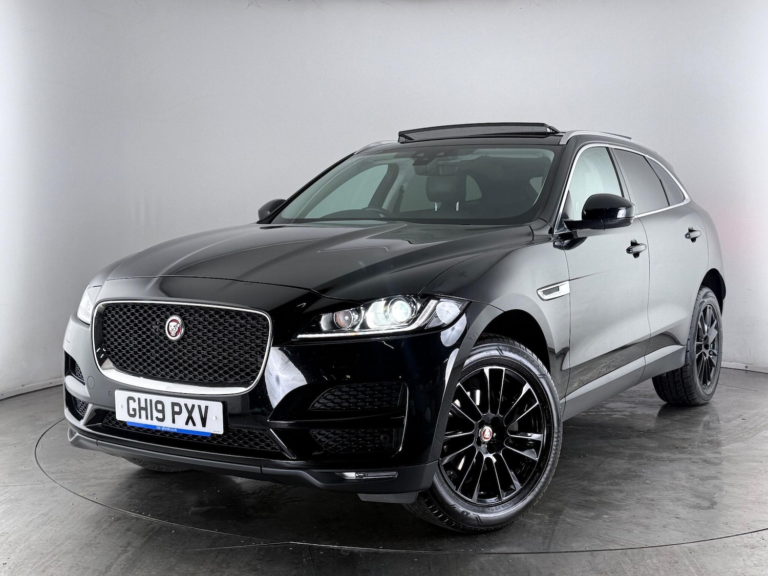 Used Jaguar F-Pace 2019 for sale - 76936567: Photo 52