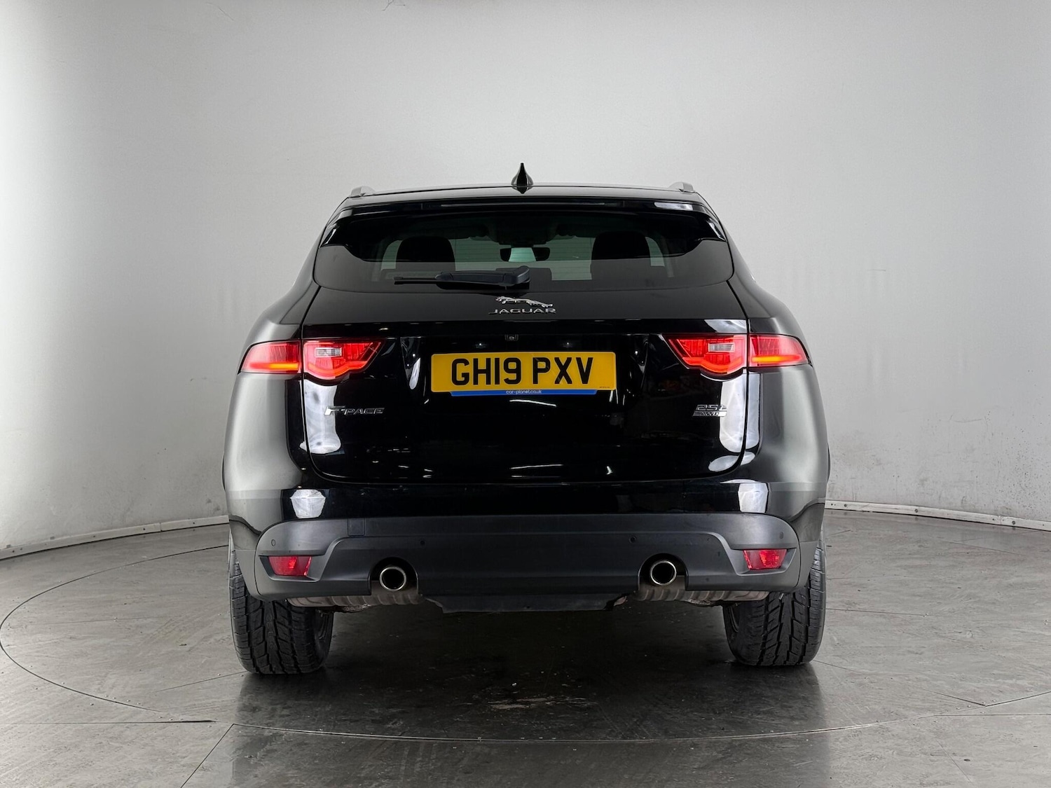 Used Jaguar F-Pace 2019 for sale - 76936567: Photo 9