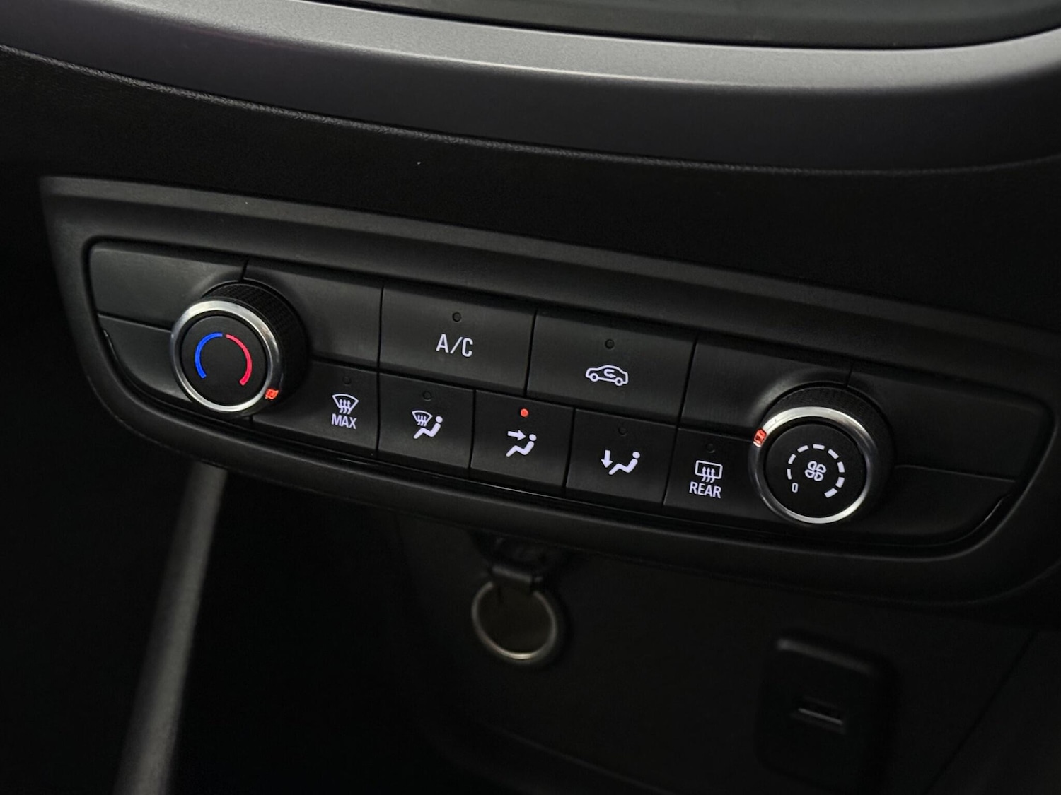 Used Vauxhall Crossland 2022 for sale - 77979746: Photo 33