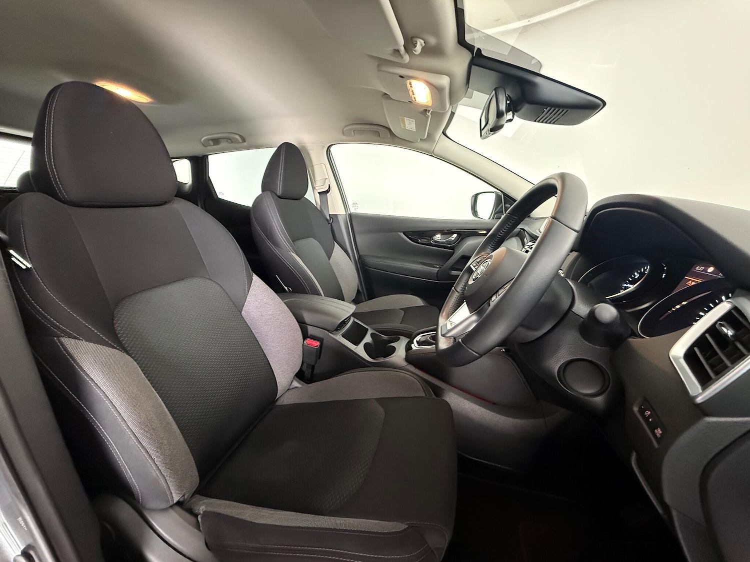 Used Nissan Qashqai for sale - 76468376: Photo 16