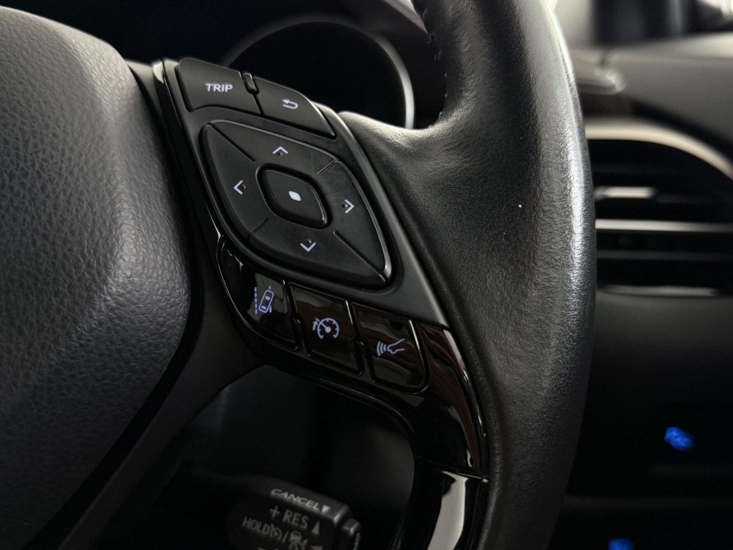 Used Toyota C-HR 2020 for sale - 76468373: Photo 29