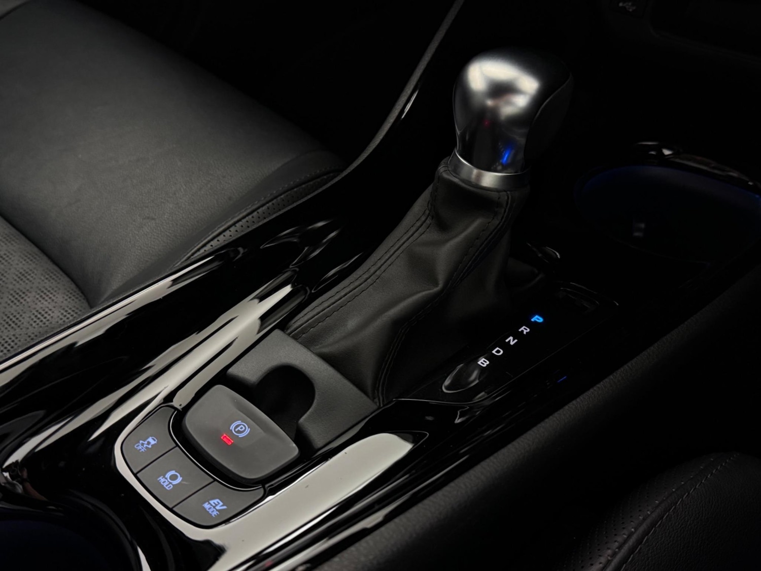 Used Toyota C-HR 2020 for sale - 76468373: Photo 44