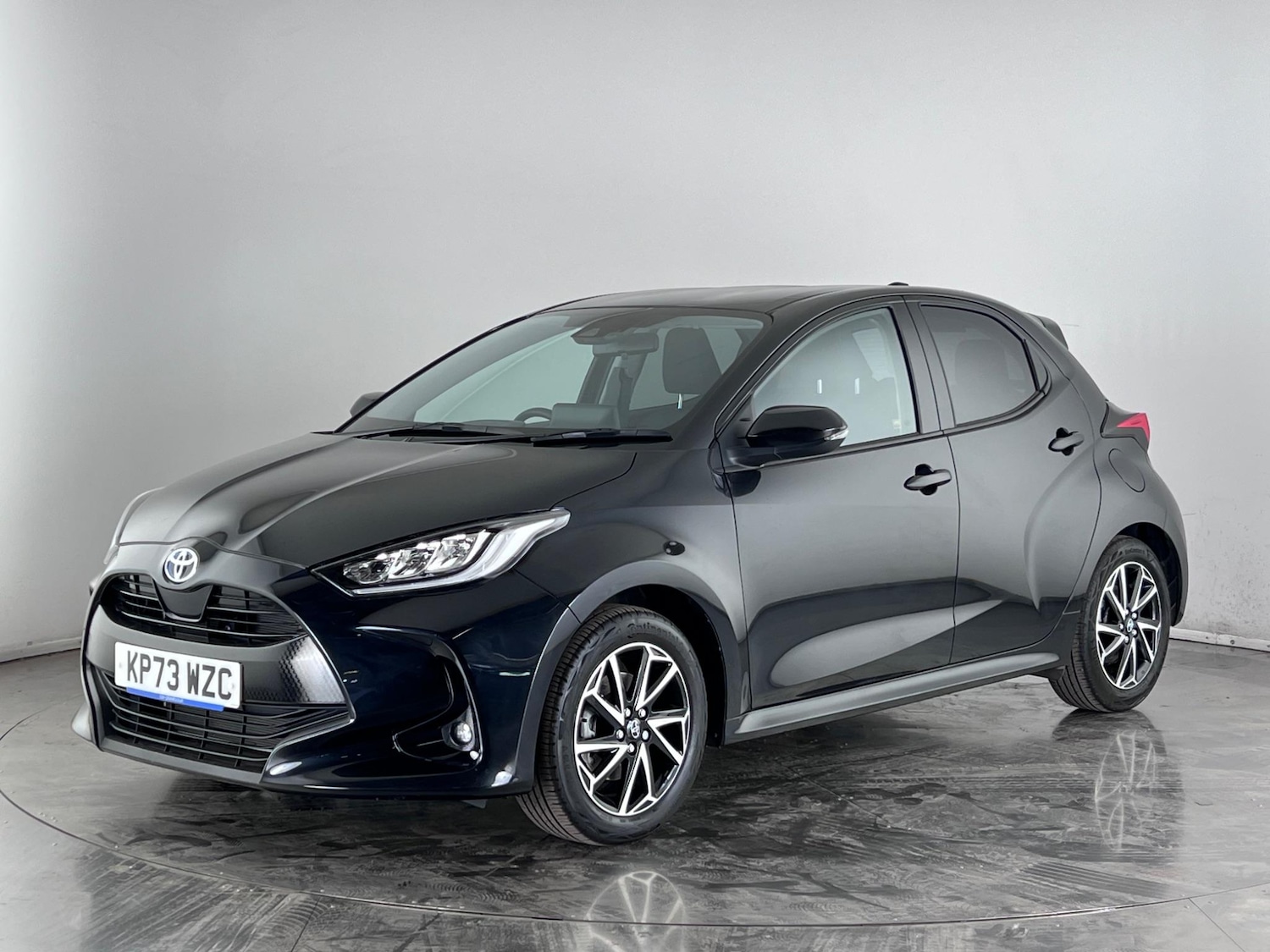 Used Toyota Yaris 2023 for sale - 77217087: Photo 3