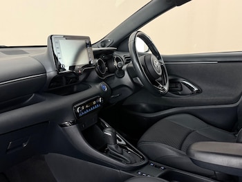Used Toyota Yaris 2021 for sale - 78879171: Photo