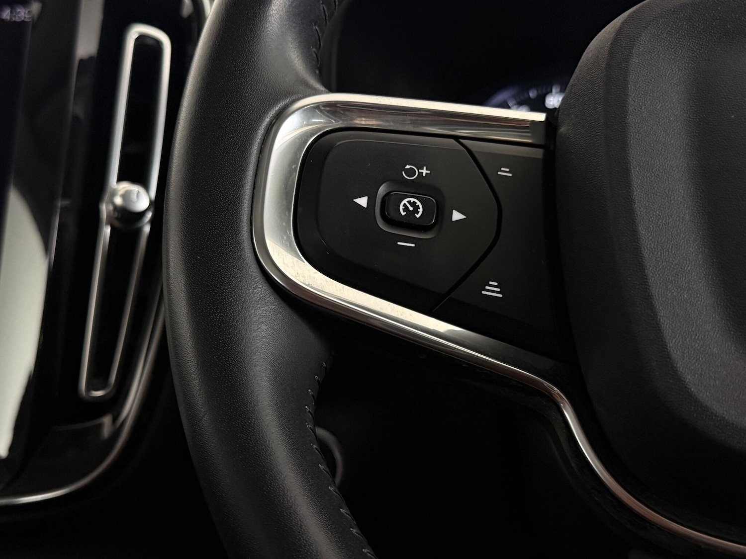 Used Volvo XC40 2021 for sale - 76468096: Photo 23