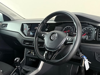 Used Volkswagen Polo 2018 for sale - 79082234: Photo