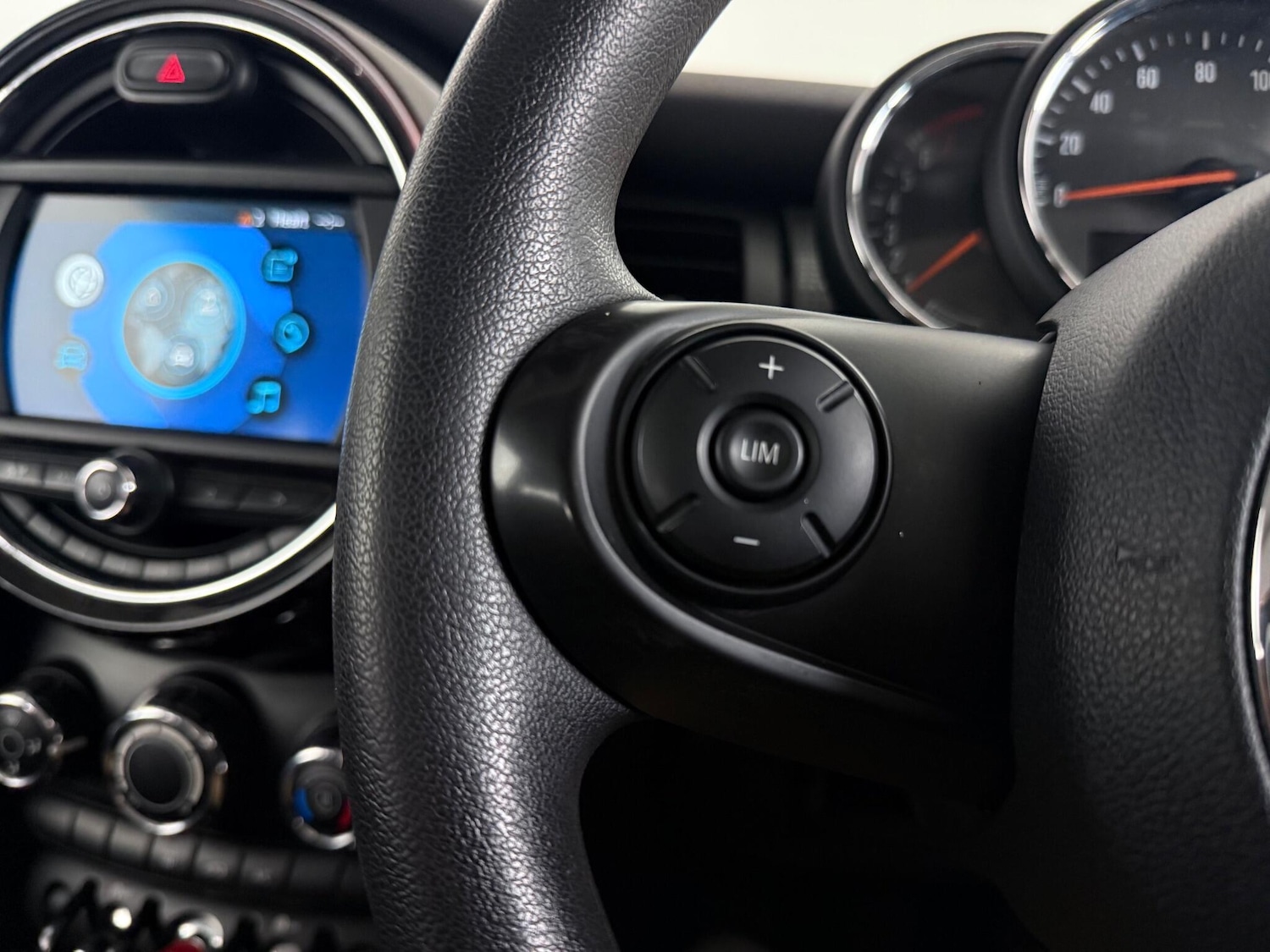 Used MINI Hatch 2018 for sale - 76468630: Photo 20