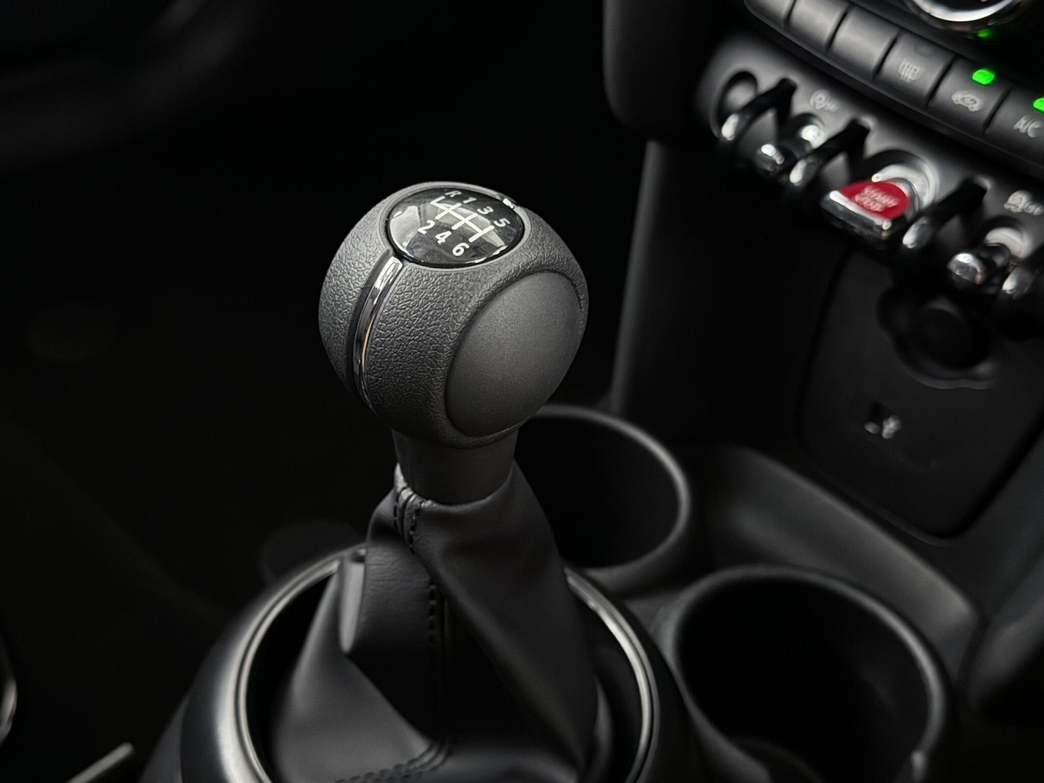 Used MINI Hatch 2018 for sale - 76468630: Photo 30