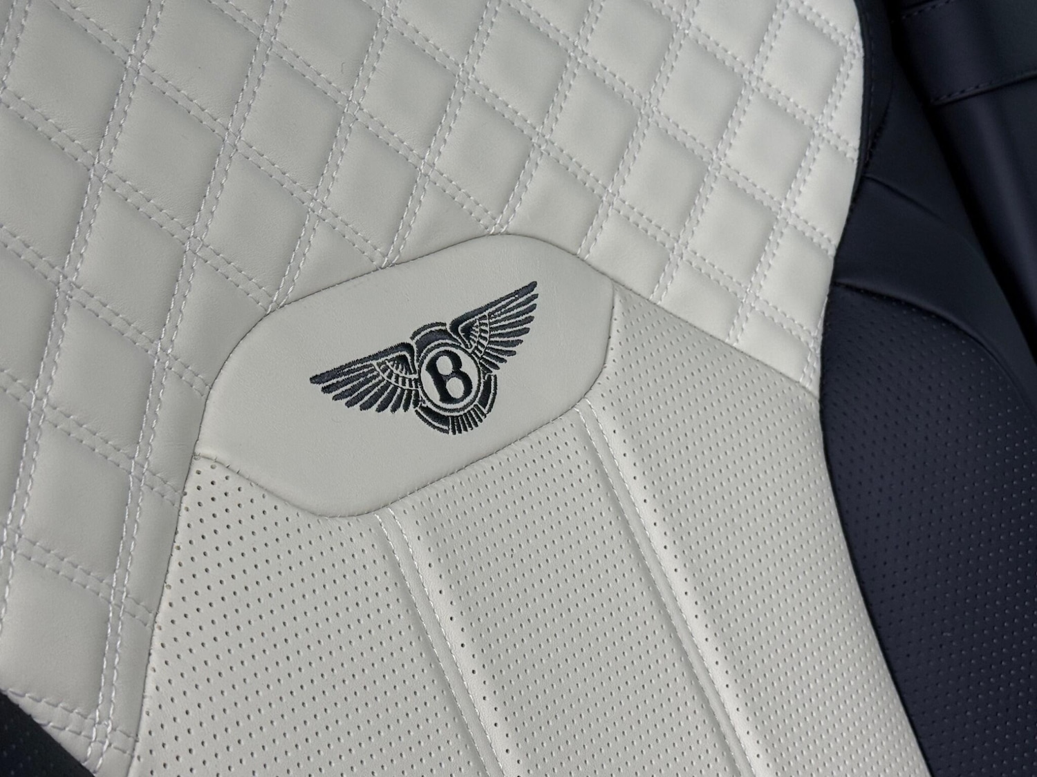 Used Bentley Bentayga 2021 for sale - 76468358: Photo 19