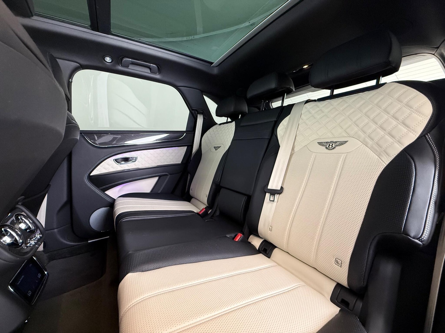 Used Bentley Bentayga 2021 for sale - 76468358: Photo 24