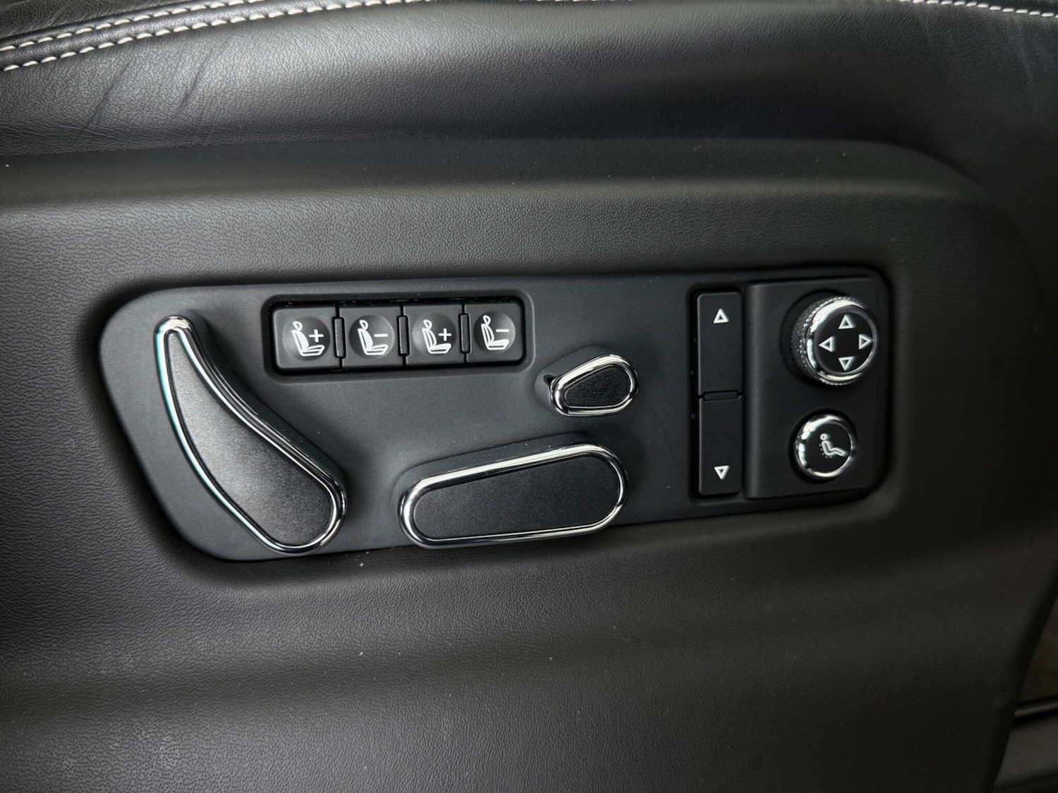 Used Bentley Bentayga 2021 for sale - 76468358: Photo 33