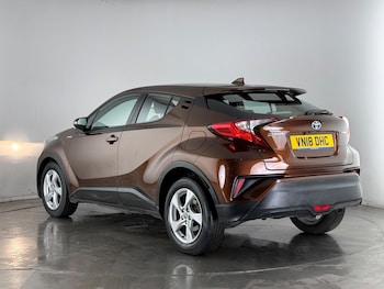 Used Toyota C-HR 2018 for sale - 77259730: Photo