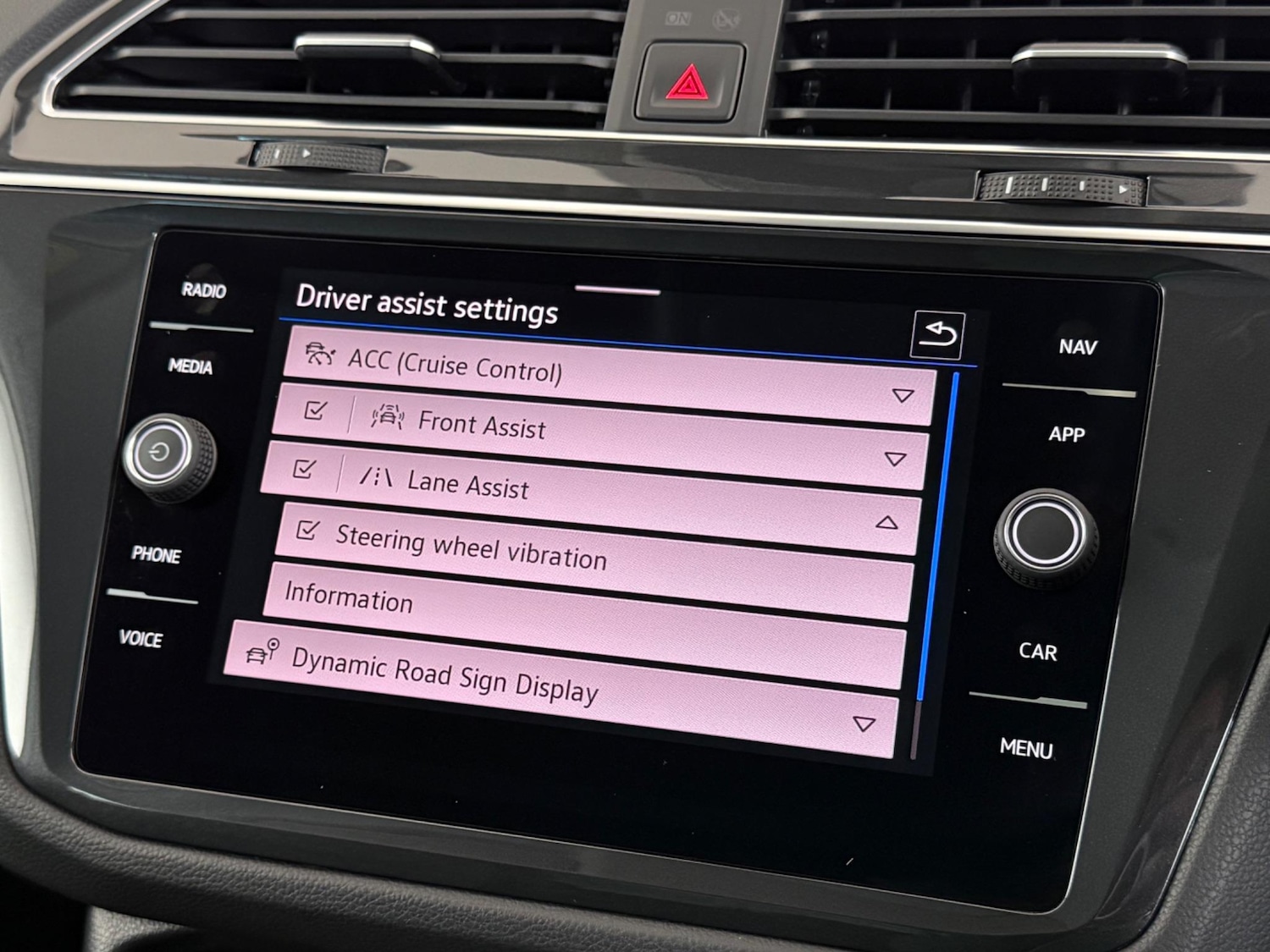 Used Volkswagen Tiguan 2022 for sale - 77181189: Photo 35