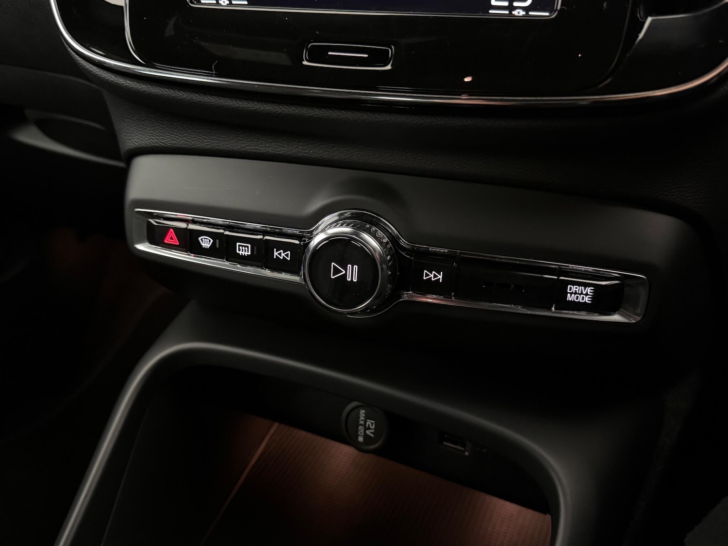 Used Volvo XC40 2022 for sale - 77181357: Photo 35