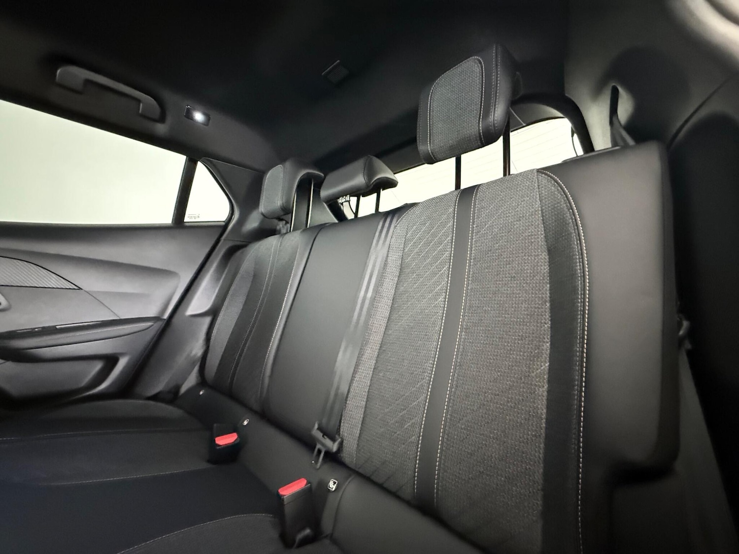 Used Peugeot 2008 2025 for sale - 76468471: Photo 16