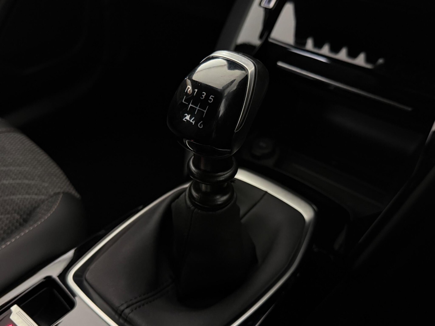 Used Peugeot 2008 2025 for sale - 76468471: Photo 40