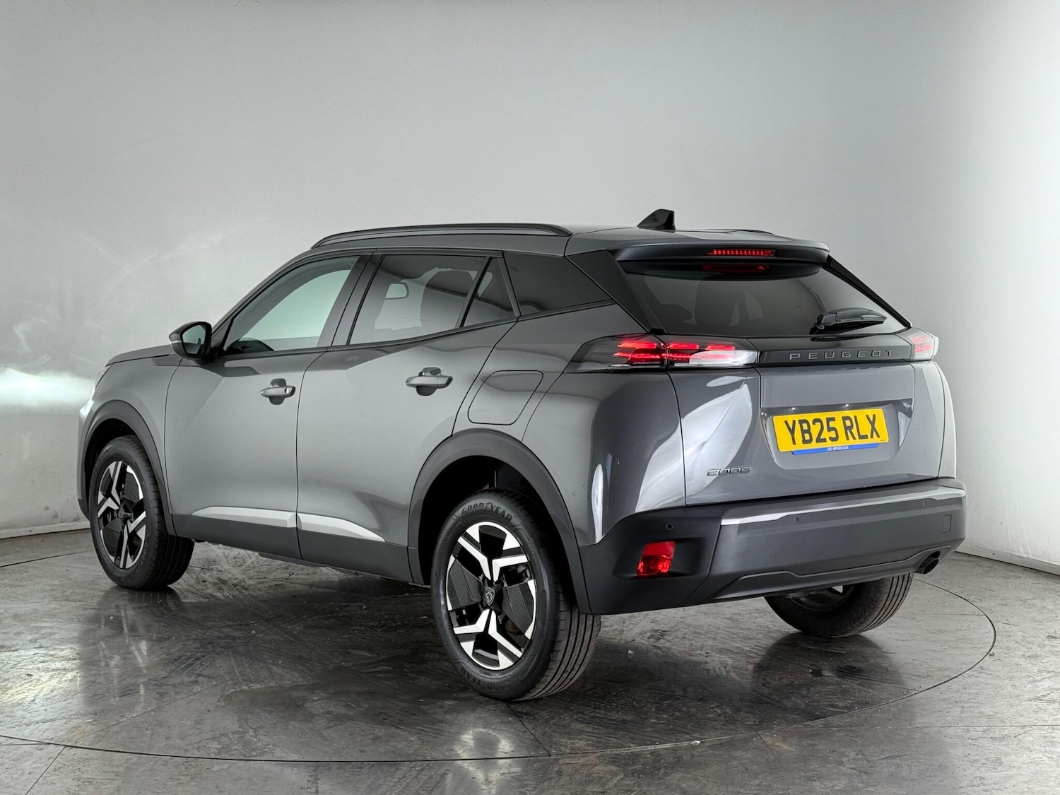 Used Peugeot 2008 2025 for sale - 76468471: Photo 5