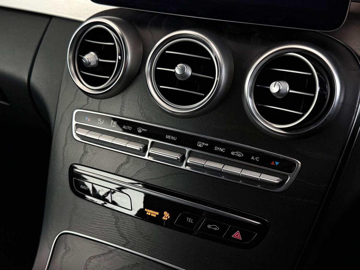 Used Mercedes-Benz C Class 2018 for sale - 77332107: Photo 36