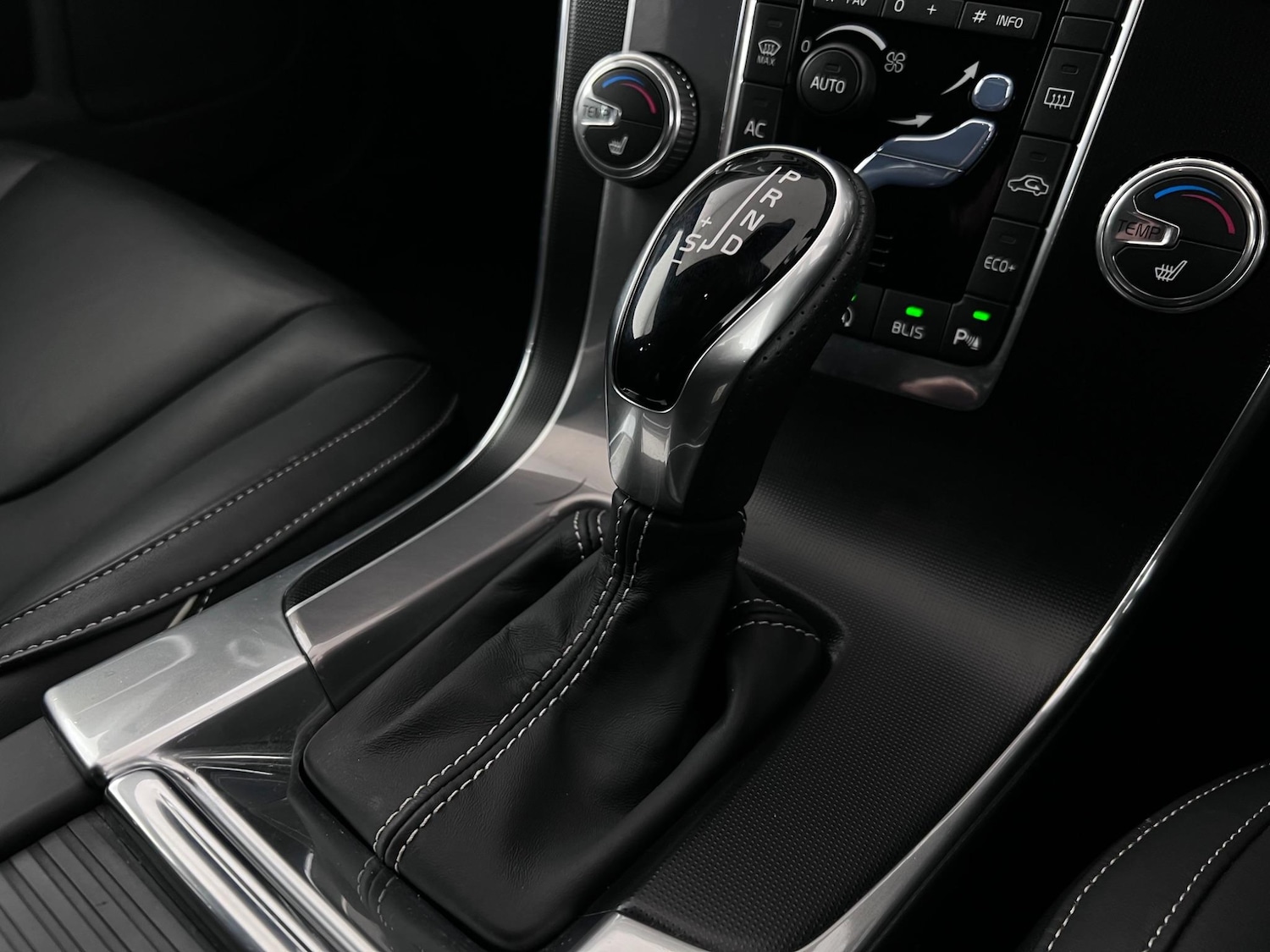 Used Volvo S60 2018 for sale - 77260651: Photo 29