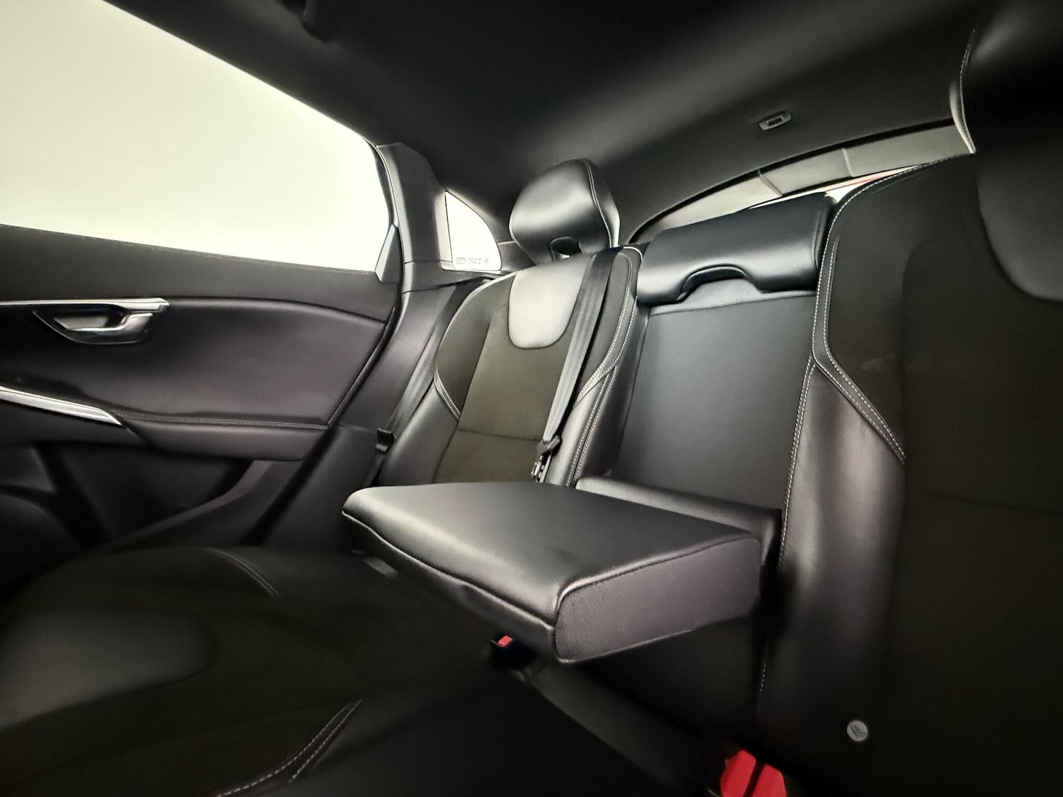 Used Volvo V40 2017 for sale - 77246654: Photo 12