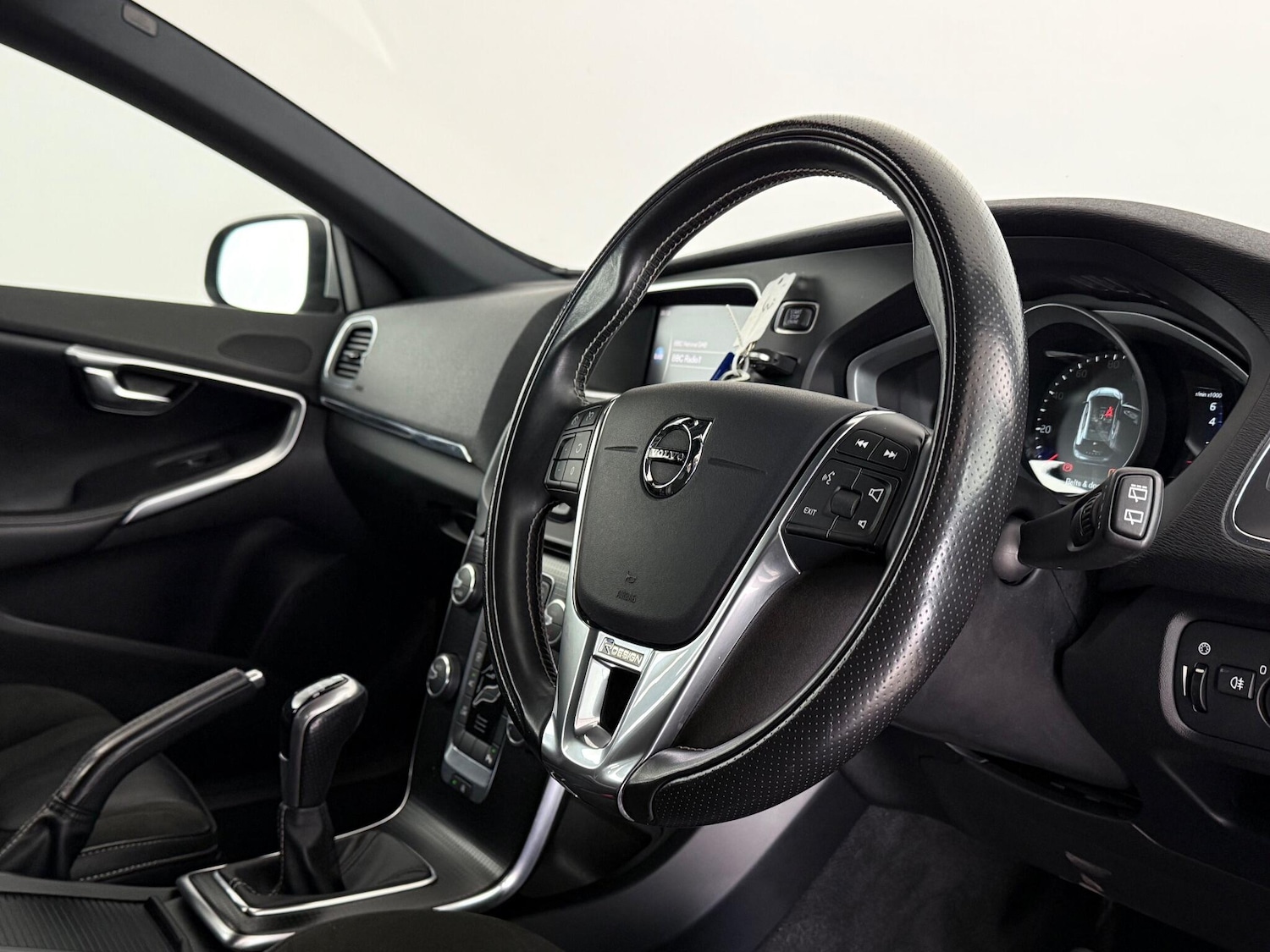 Used Volvo V40 2017 for sale - 77246654: Photo 19