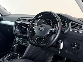 Used Volkswagen Tiguan 2020 for sale - 79453949: Photo