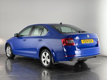 Used Skoda Octavia 2019 for sale - 77260292: Photo