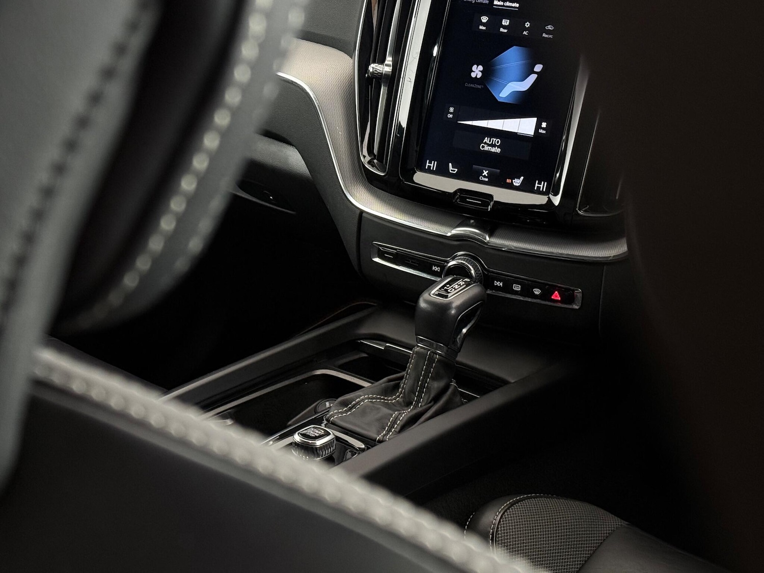 Used Volvo XC60 2019 for sale - 77180983: Photo 33