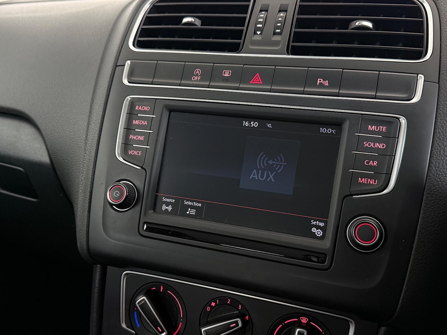 Used Volkswagen Polo 2015 for sale - 77599192: Photo 22