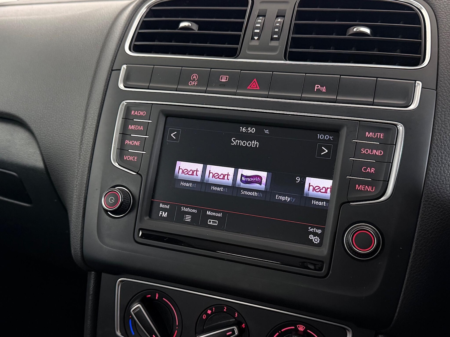 Used Volkswagen Polo 2015 for sale - 77599192: Photo 23