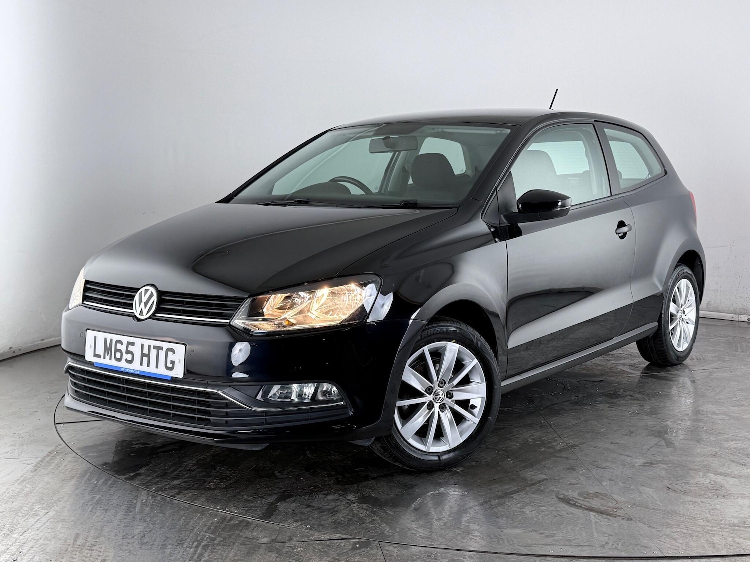 Used Volkswagen Polo 2015 for sale - 77599192: Photo 38