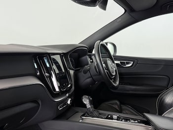 Used Volvo XC60 2017 for sale - 78992916: Photo