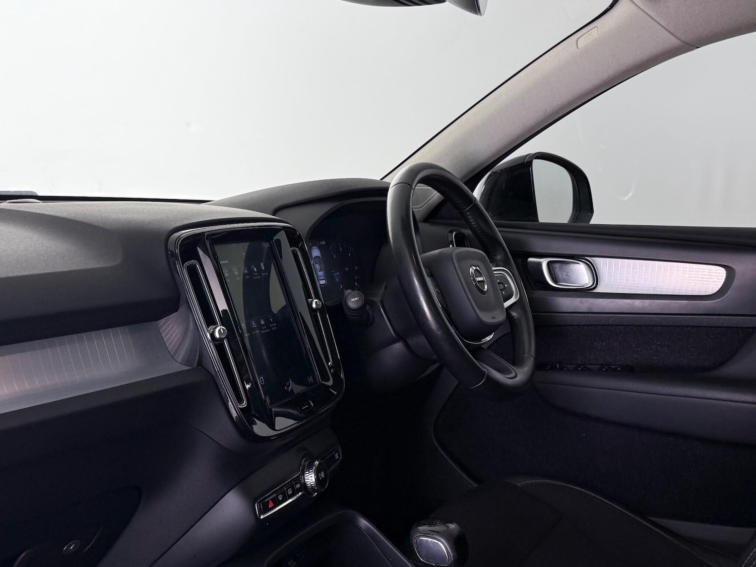 Used Volvo XC40 for sale - 77175738: Photo 15