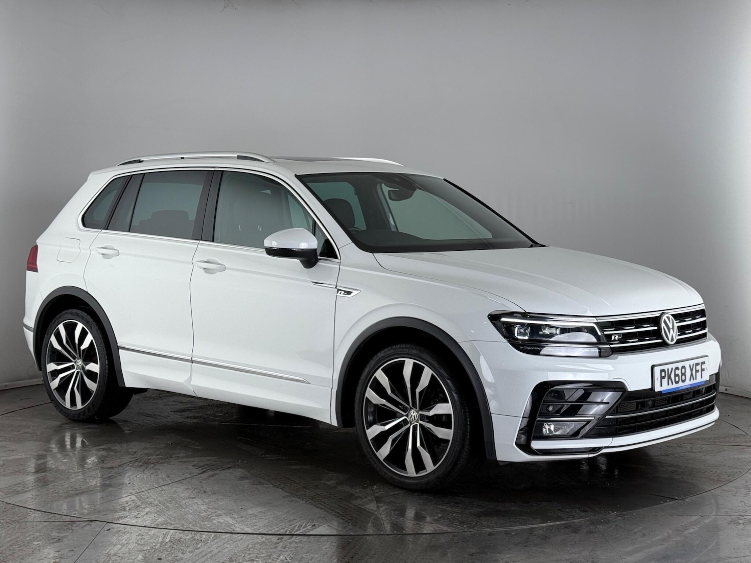 Used Volkswagen Tiguan 2018 for sale - 76468110: Photo 1